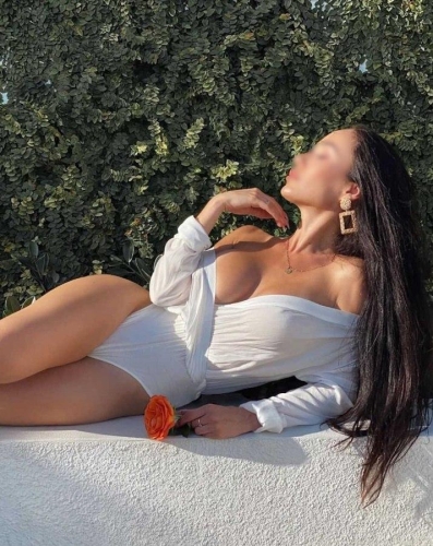 Лариса - Путана Санкт-Петербурга, размер груди 3, метро Новочеркасская